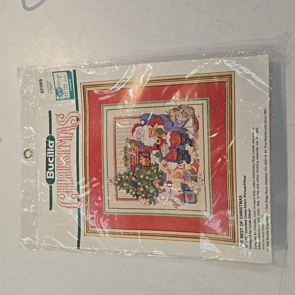 Bucilla Other - Vintage 1992 Christmas Criss Stitch kit
